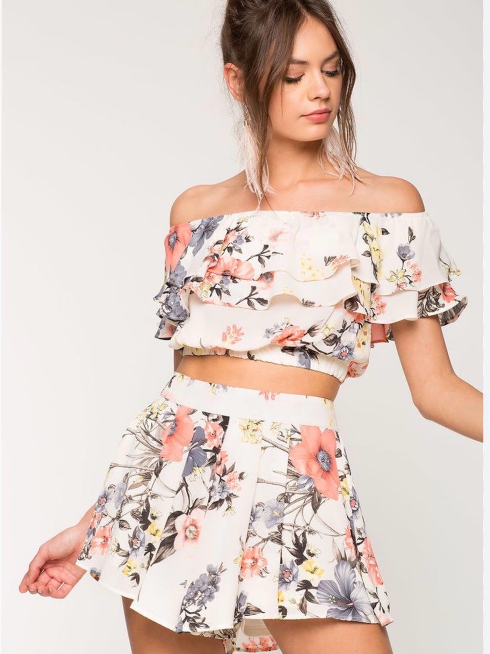 a'gaci White Floral Off-Shoulder Ruffle Crop Top & shorts Set